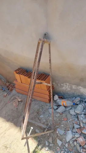 Vendo suporte para energia