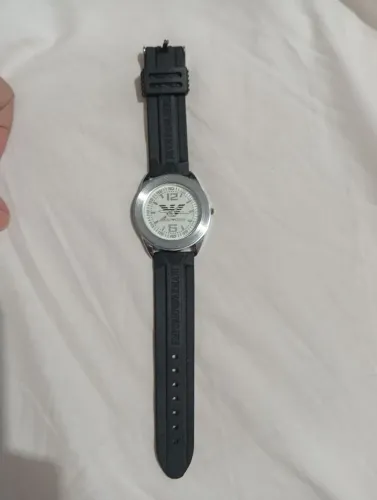 Relógio mporio Armani AR-010 parado