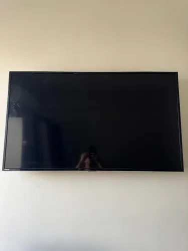 VENDE-SE TV SMART TOSHIBA, 49 POLEGADAS, SEM AVARIA