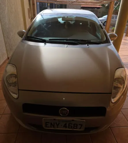 Fiat Punto Attractive 1.4 Fire Flex 8V 5P 2011
