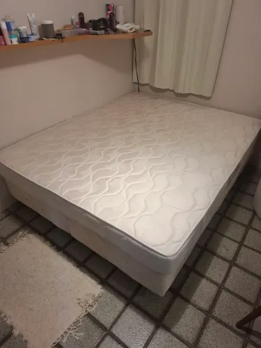 Cama box Queen
