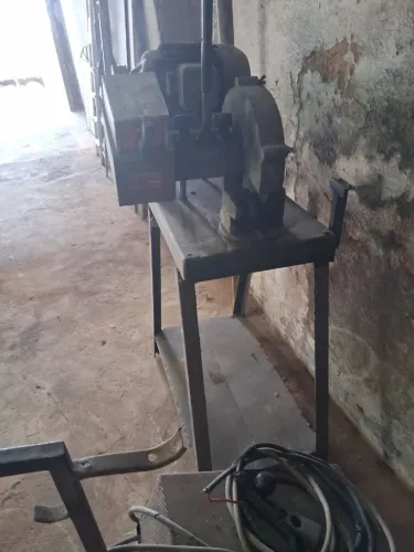 Maquina corte trifásico