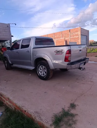 Toyota Hilux CD SRV D4-d 4X4 3.0 TDI Dies 2011