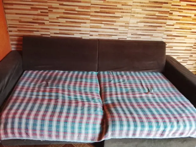 Sofá cama com rodinhas 