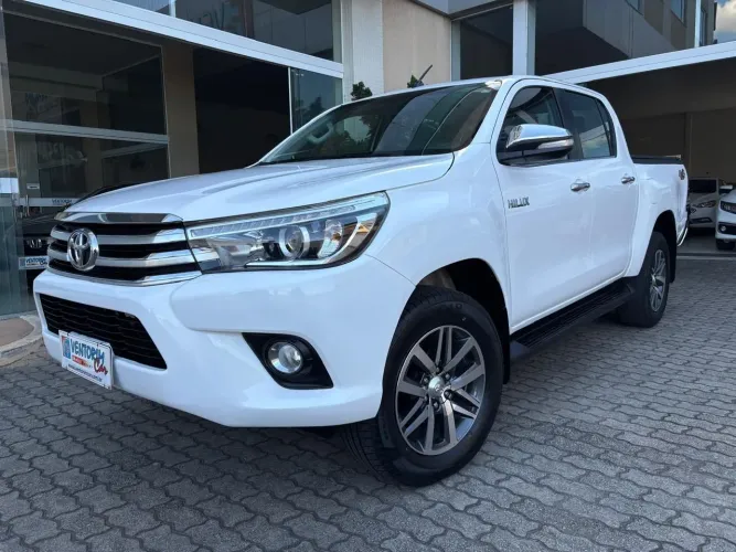 Toyota Hilux CD SRX 4X4 2.8 TDI 16V Diesel Aut. 2017