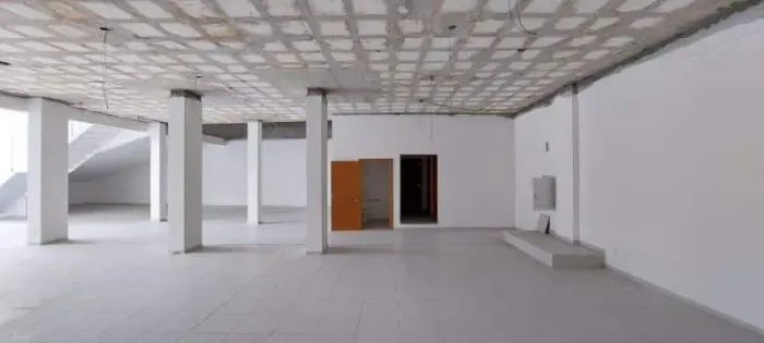 Loja para à venda - 462,23m² - Pantanal - Florianópolis.