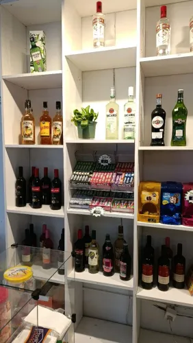 Loja de conveniência e bebidas