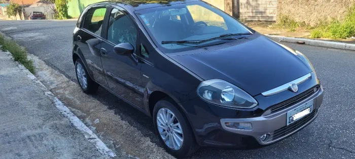 Fiat Punto Essence 1.6 Flex 16V 5P 2016