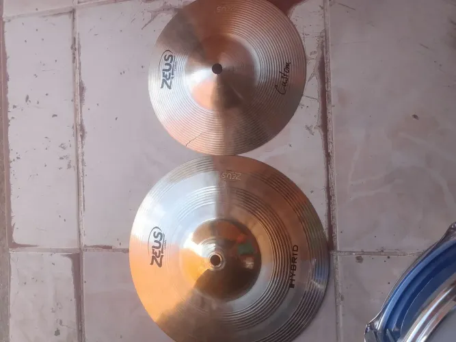 Vende caixa 14 mapex original, e dois Splash de 8 e 10 polegadas