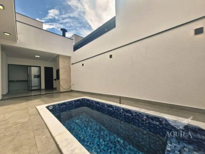 CASA TÉRREA COM 3 QUARTOS E QUINTAL COM PISCINA NO CONDOMÍNIO HELENA MARIA - WANEL VILLE -