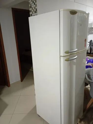 Refrigerador Elux DF37