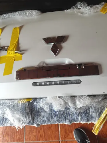 Estribo Original + Tampa Traseira com Câmera Mitsubishi L200 Triton 2026