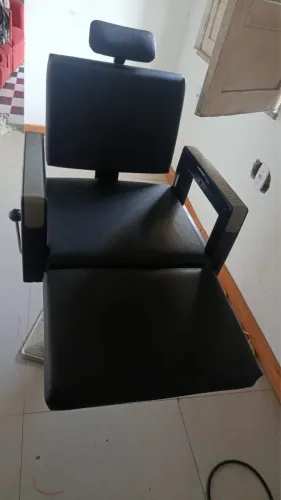 Cadeira auxiliar de salão