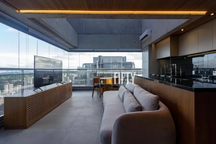 Apartamento de Luxo no Brooklin: 1 Dormitório, Vista Incrível, Quadra de Tênis e Depósito