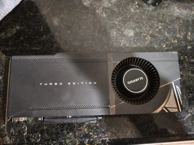 Rtx 3090 turbo Gigabyte 24gb