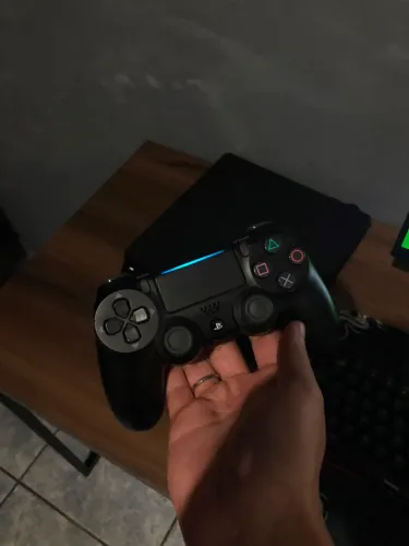 PS4 SLIM 500GB