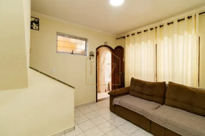 Casa com suíte, 2 vagas e quintal na zona norte de São Paulo