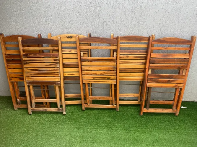 Conjunto de Cadeiras de Madeira Dobráveis - Resistentes e Ótimas para Área Gourmet