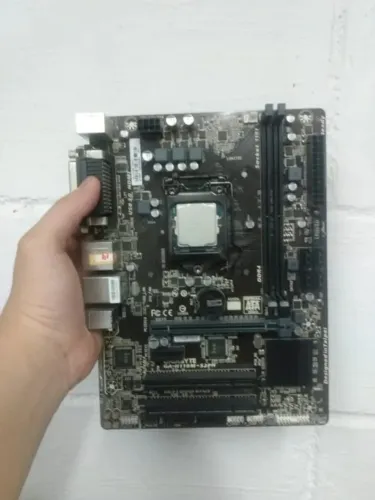 -Kit Placa-mãe + Processador - Intel Pentium G4400 + Gigabyte H110M-S2PH