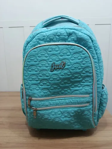 Mochila de costas e rodinha