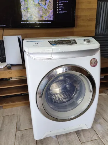 Lava e seca Electrolux 9kg