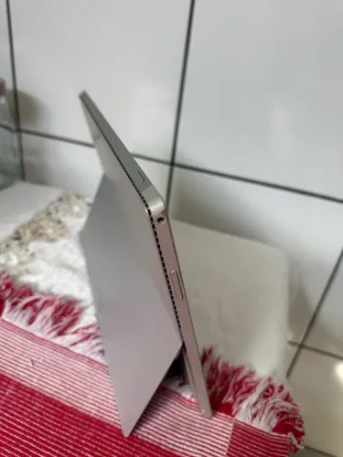 Surface pro 8 computador  250g