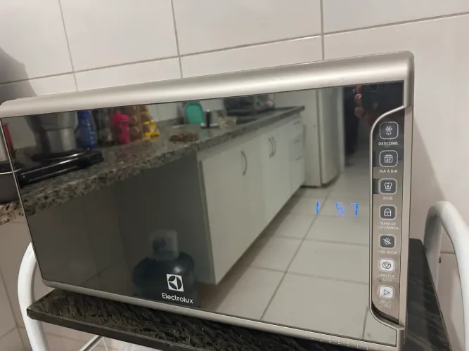Micro-ondas Electrolux 31L