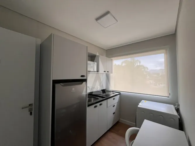 Apartamento mobiliado de 2 dormitórios no bairro Costa e Silva com 42 m²