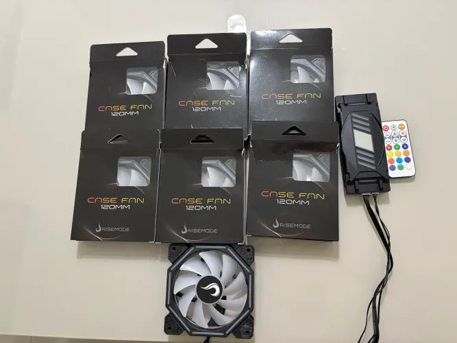 Kit de 7 ventoinhas 120mm rise mode ARGB. + controladora REVO ARGB.