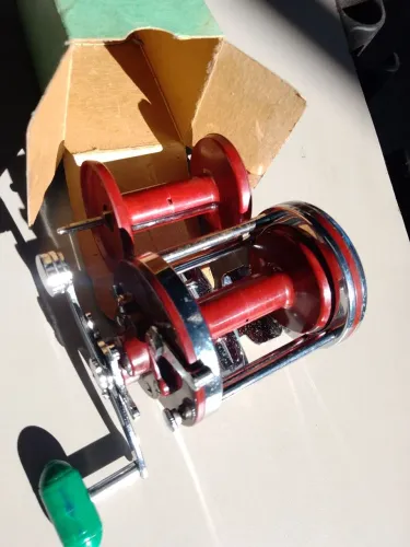 Carretilha penn squidder