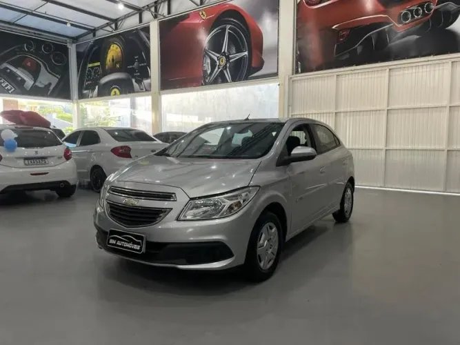 Chevrolet Onix Hatch LT 1.0 8V Flex Mec. 4P 2013