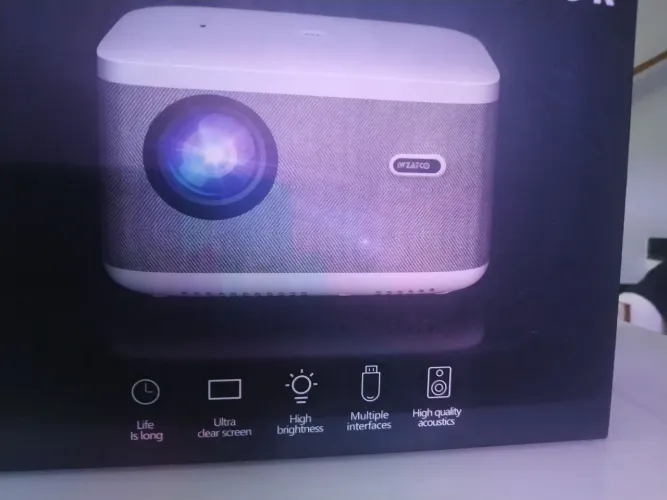 Projetor wzatco A20 1080p nativo
