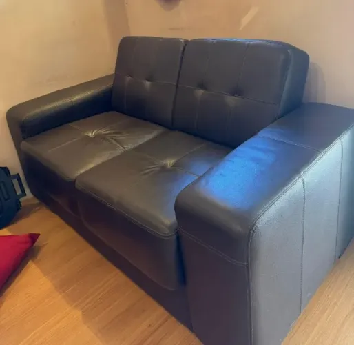 Sofá 2 Lugares Couro Preto Moderno Sala (Usado)