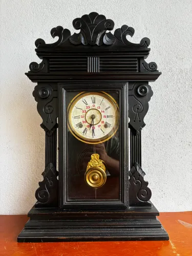 Relógio de parede ou mesa Antigo