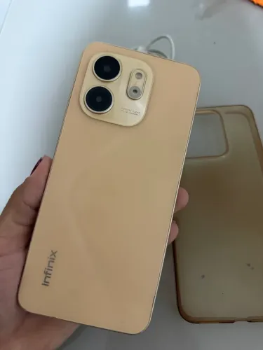 Vendo infinix smart 9 128 gigas todo original valor 400