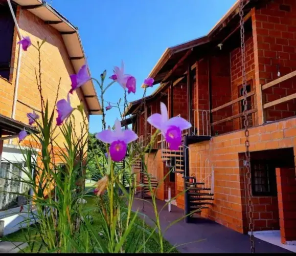 À VENDA - LOFT EM CONDOMÍNIO NA MARTIM DE SÁ - CARAGUATATUBA/SP