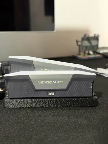 Corsair vengeance rgb preta 6000mhz CL36 semi nova 