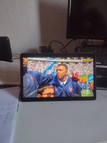 Vende se tablet,900 reais 