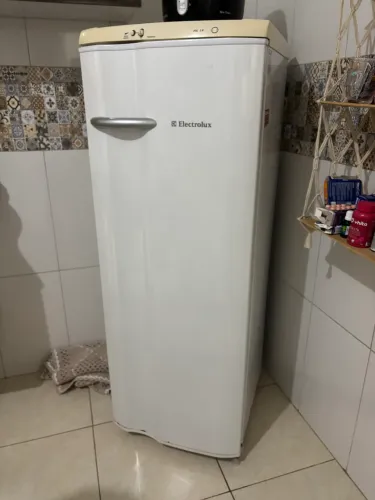 Geladeira usada mas funciona 100%