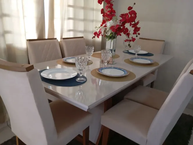 Vendo MESA JANTAR C 6 CADEIRAS semi nova!