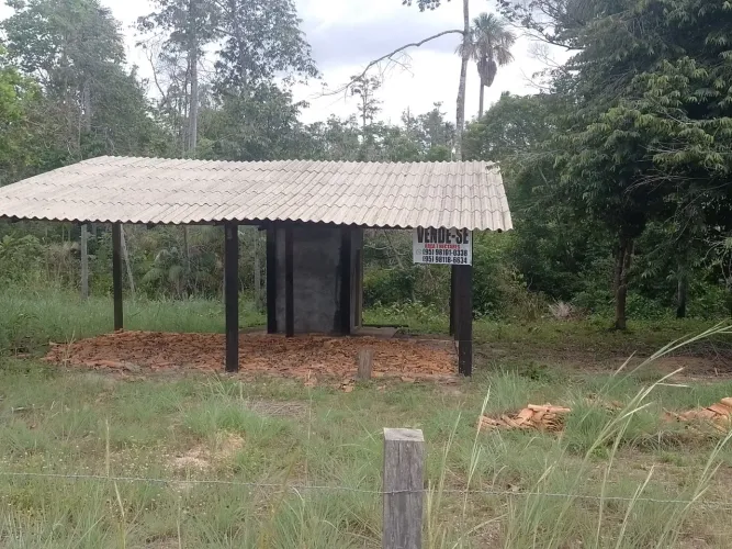 Vende-se Dois Lotes totalizando 7 Hectares na vicinal MacLaren a 2 Km da BR 174.