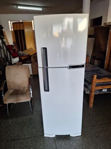 Geladeira Brastemp Frost Free semi nova 375 litros ((ENTREGO GRATIS))