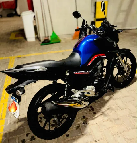 Titan 160