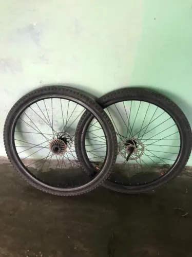 Vendo Par de Rodas aro 29