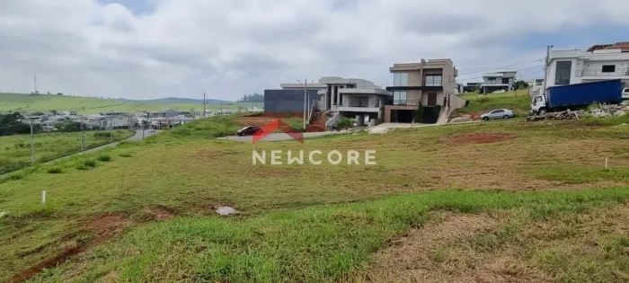 Lote em condomínio em Rua Malbec - Residencial Colinas - Caçapava/SP