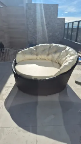CHAISE LUXO DE FIBRA SINTÉTICA