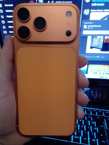 Vendo ou troco iPhone 17 Pro Max - Apenas 1 mês de uso