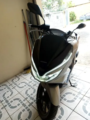 PCX-150CC econômicolindíssima