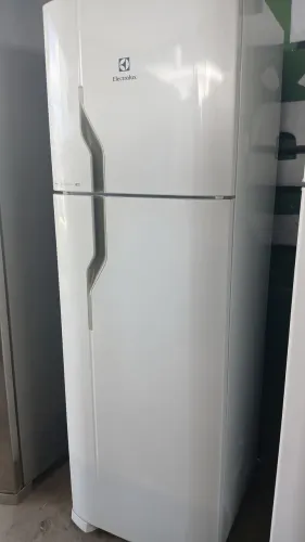 Vende-se Geladeira Eletrolux Duplex Frost Free