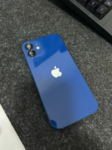 iPhone 12 77% de bateria